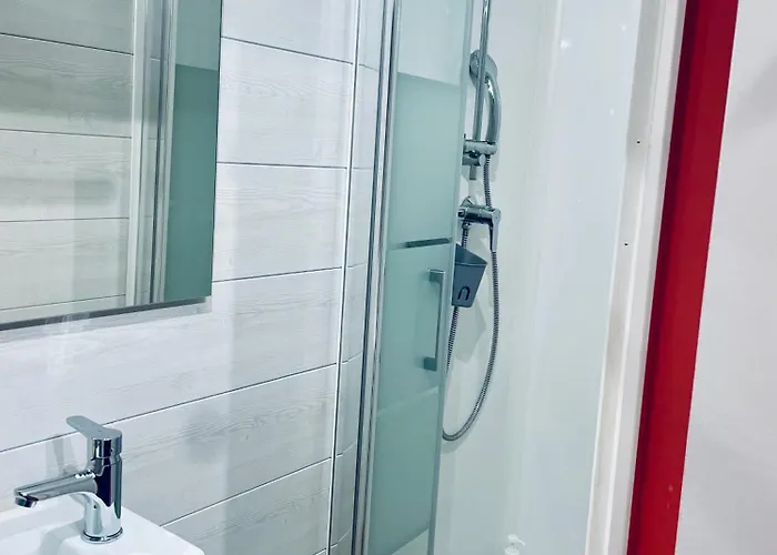 Independante Capsule hotel *